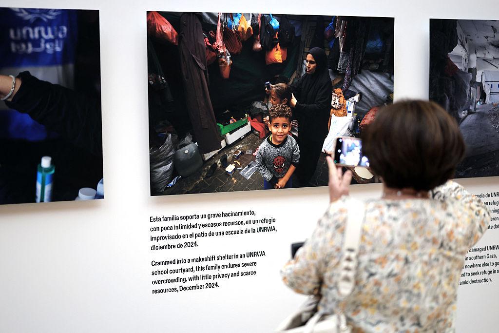 معرص لصور العدوان على غزة في مدريد_1