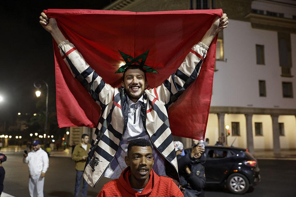 فرحة عارمة في شوارع المغرب… صور تُخلّد التتويج التاريخي بكأس العالم